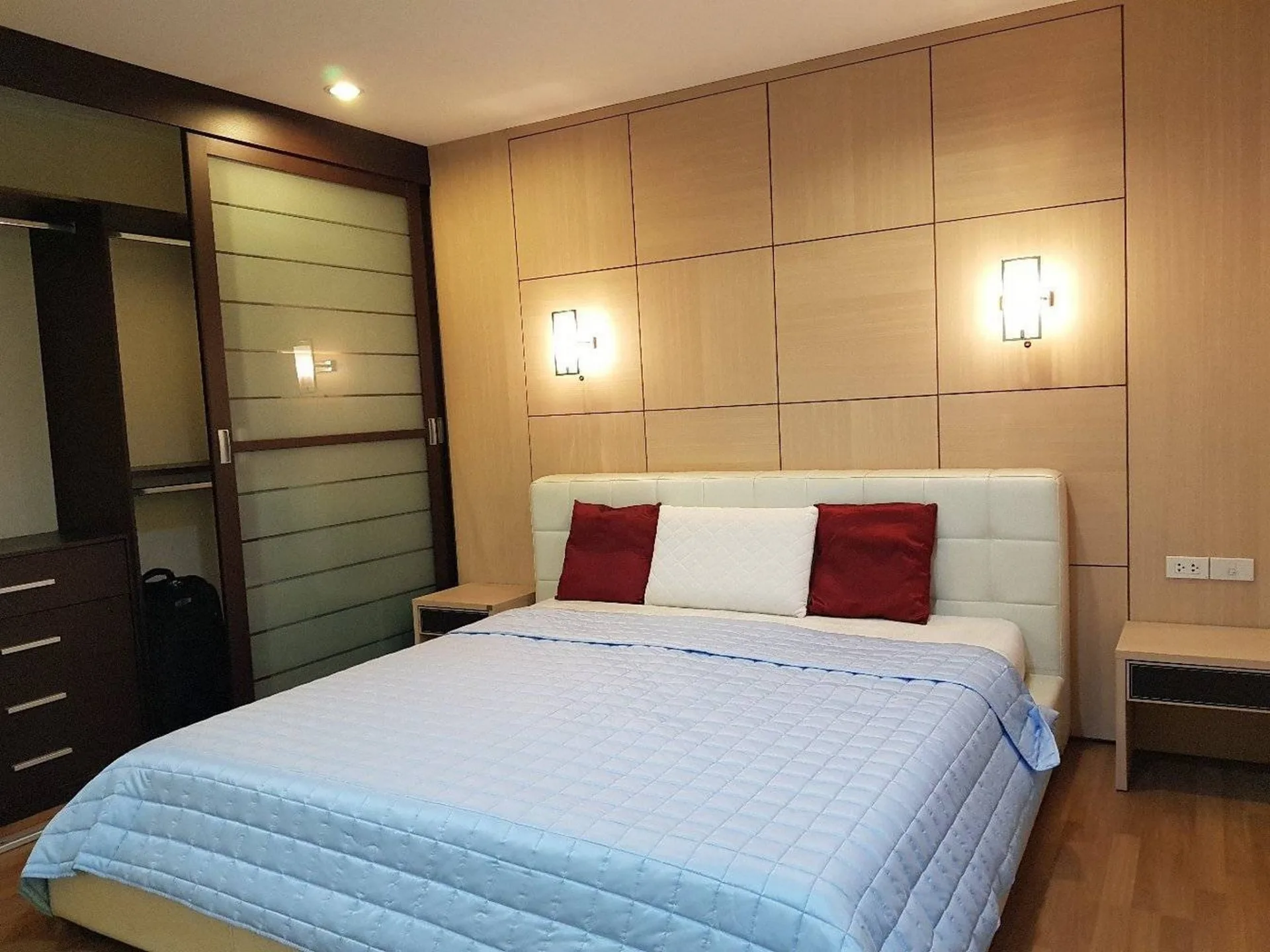 Property photos for Lumpini Place Phahol - Saphankhwai