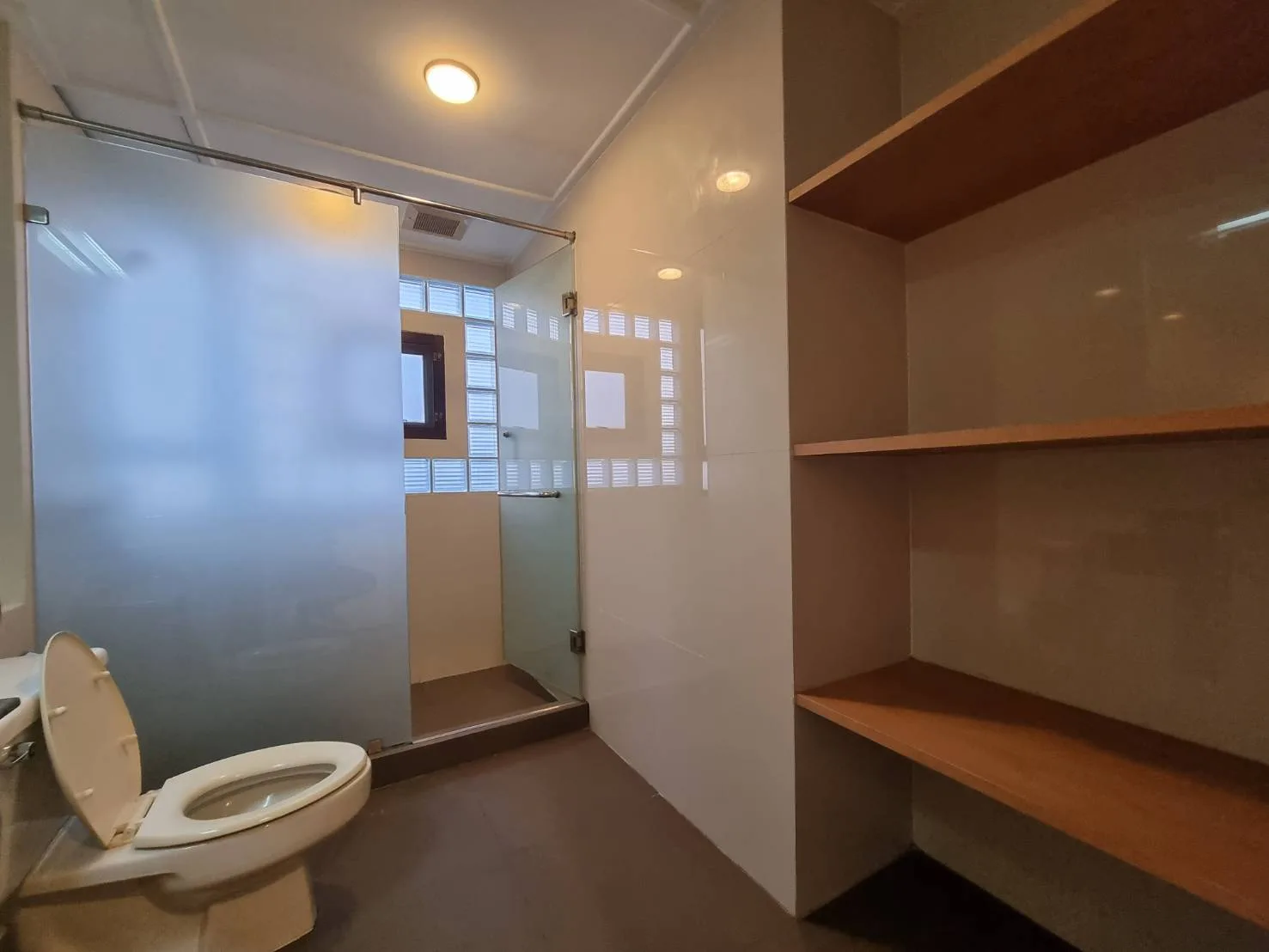 Property photos for Charoenjai Place