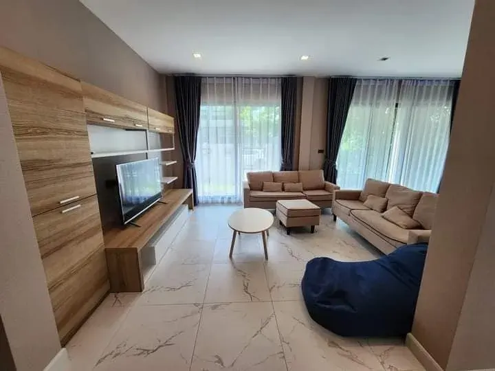 Property photos for Grand Bangkok Boulevard Viphavadi