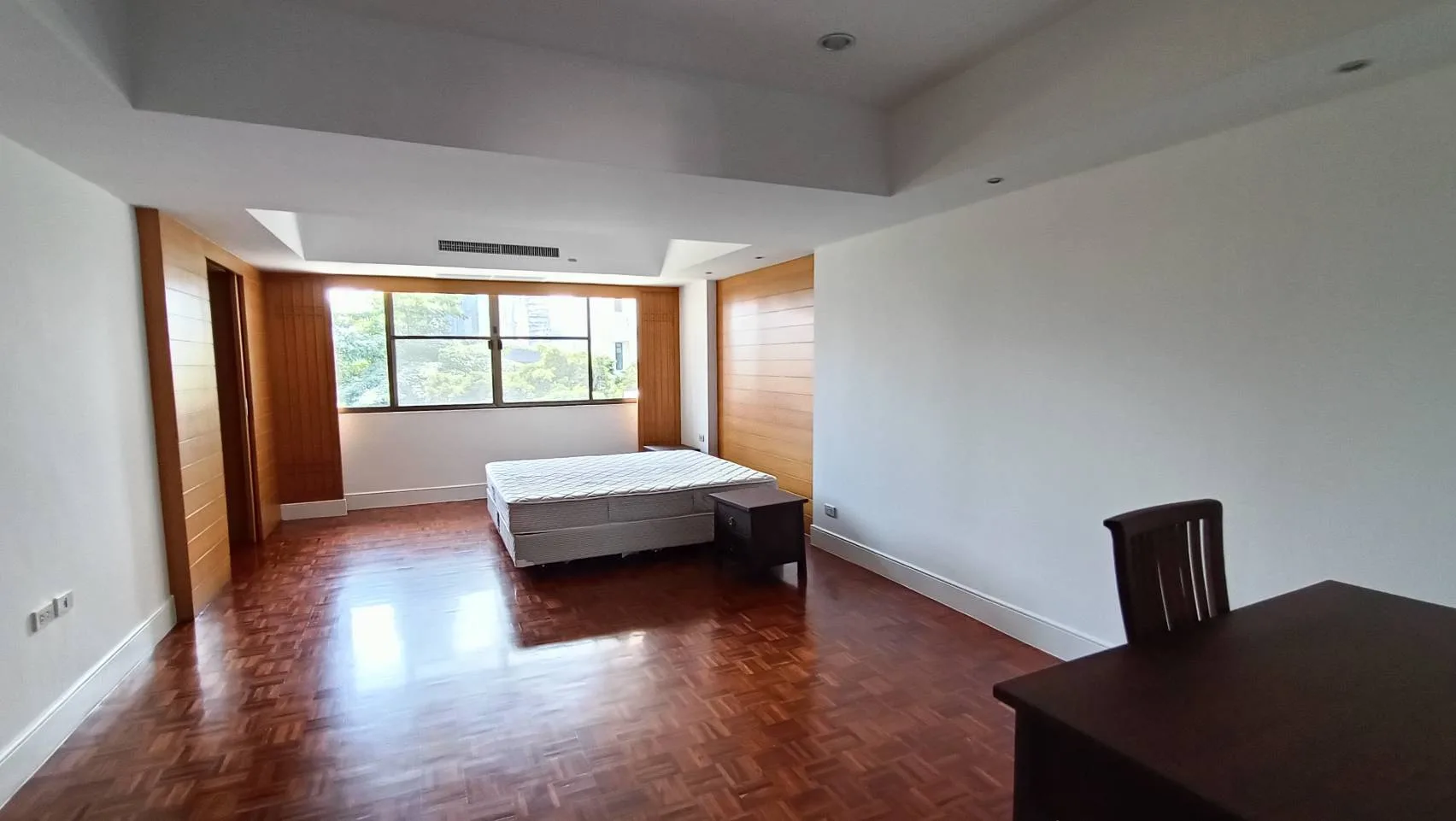 Property photos for Phirom Garden Residence