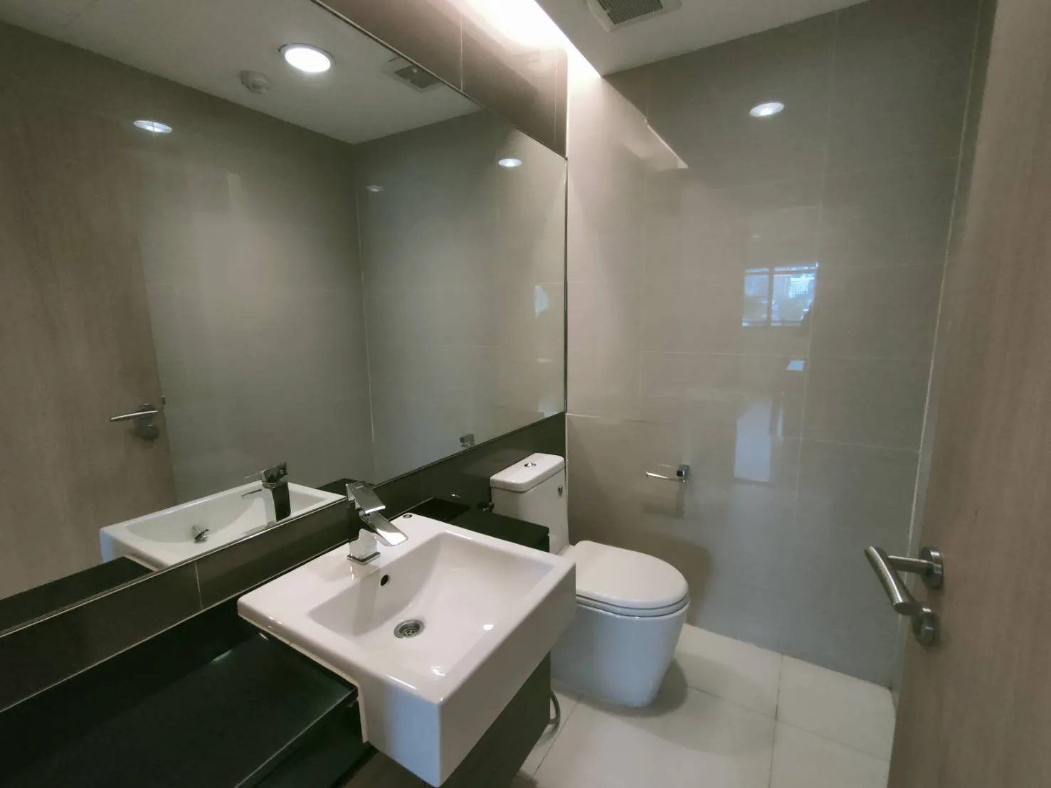 Property photos for Ploenruedee Residence