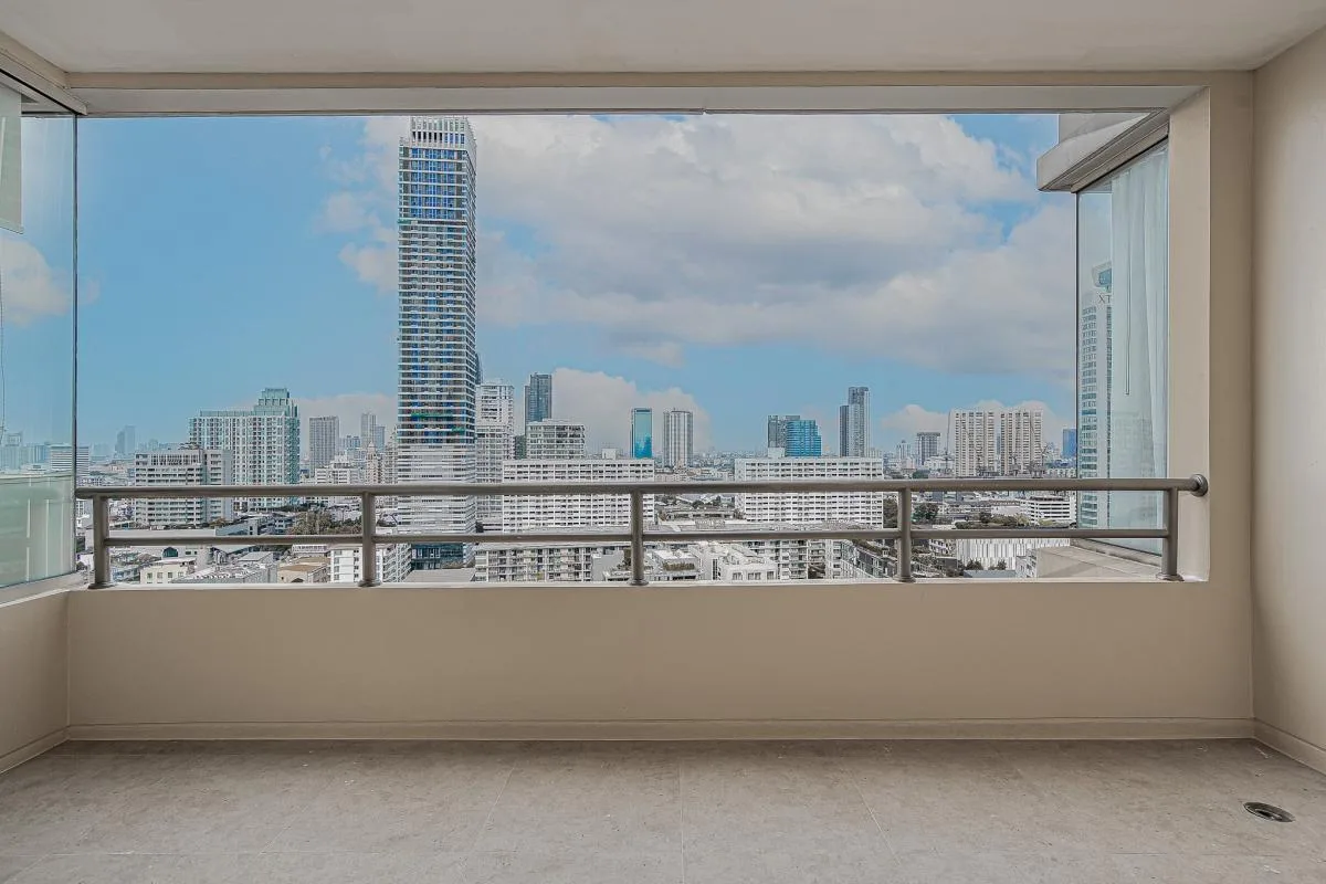 Property photos for Hampton Thonglor 10