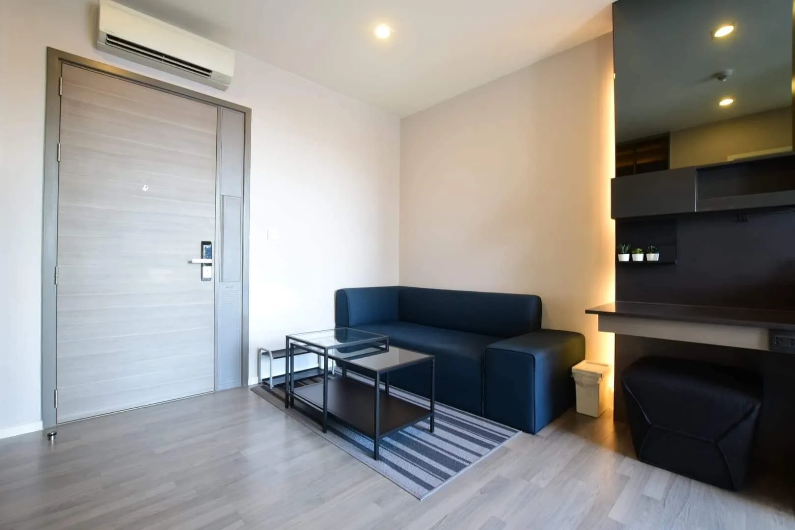 Property photos for The Room Sukhumvit 69