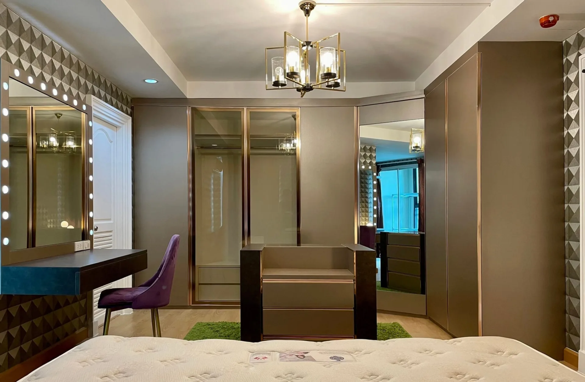 Property photos for Symphony Sukhumvit