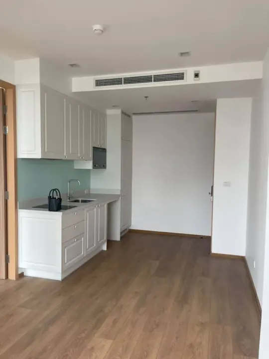 Property photos for Noble BE 33