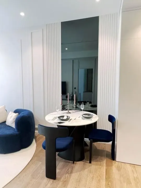 Property photos for Muniq Langsuan