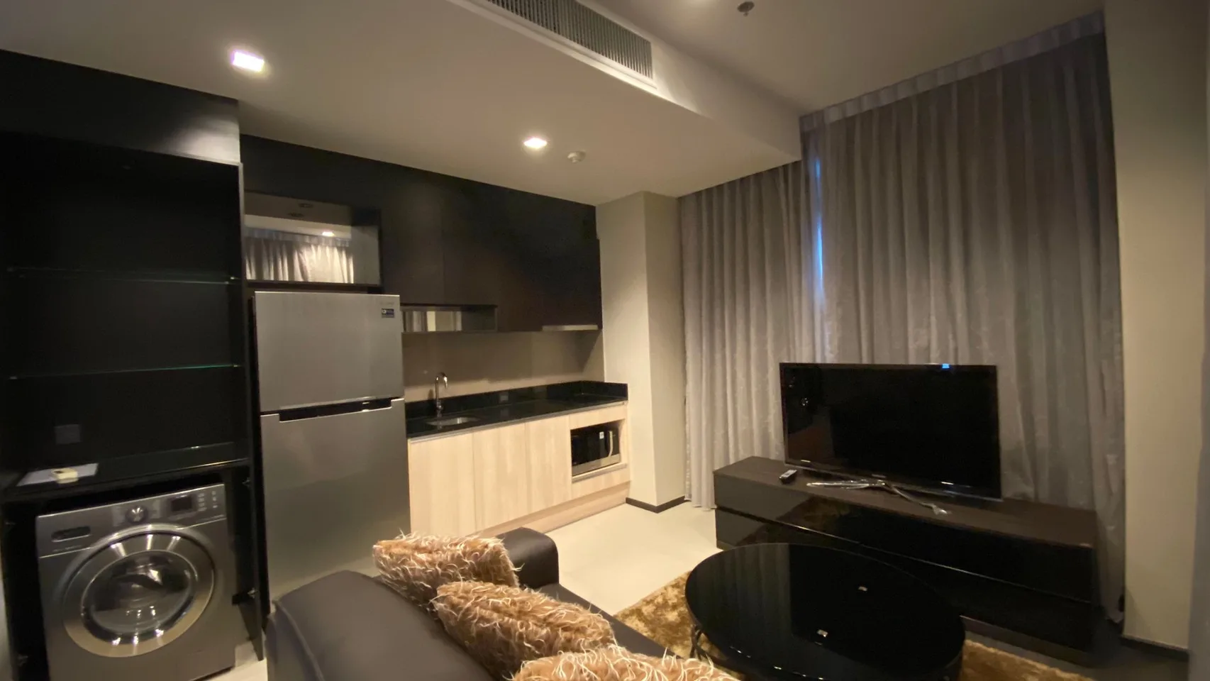 Property photos for Edge Sukhumvit 23