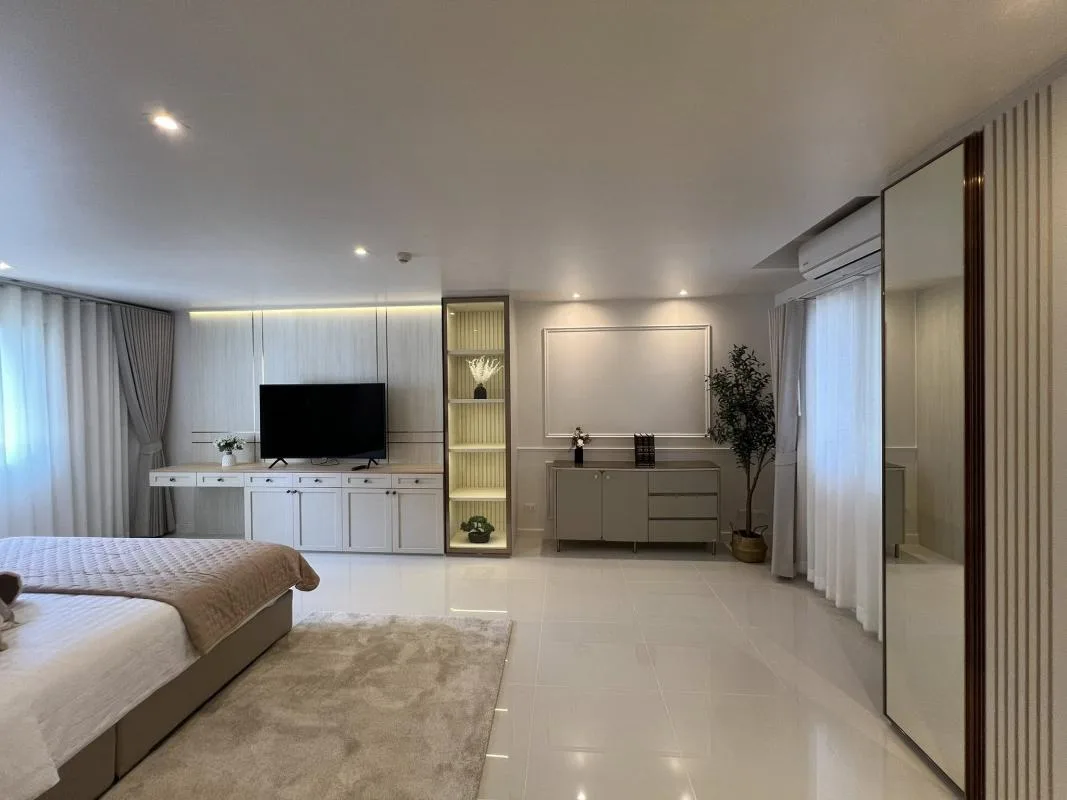 Property photos for Belle Park Residence
