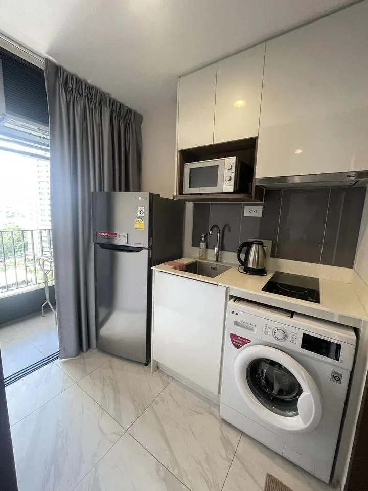Property photos for Ideo Mobi Asoke