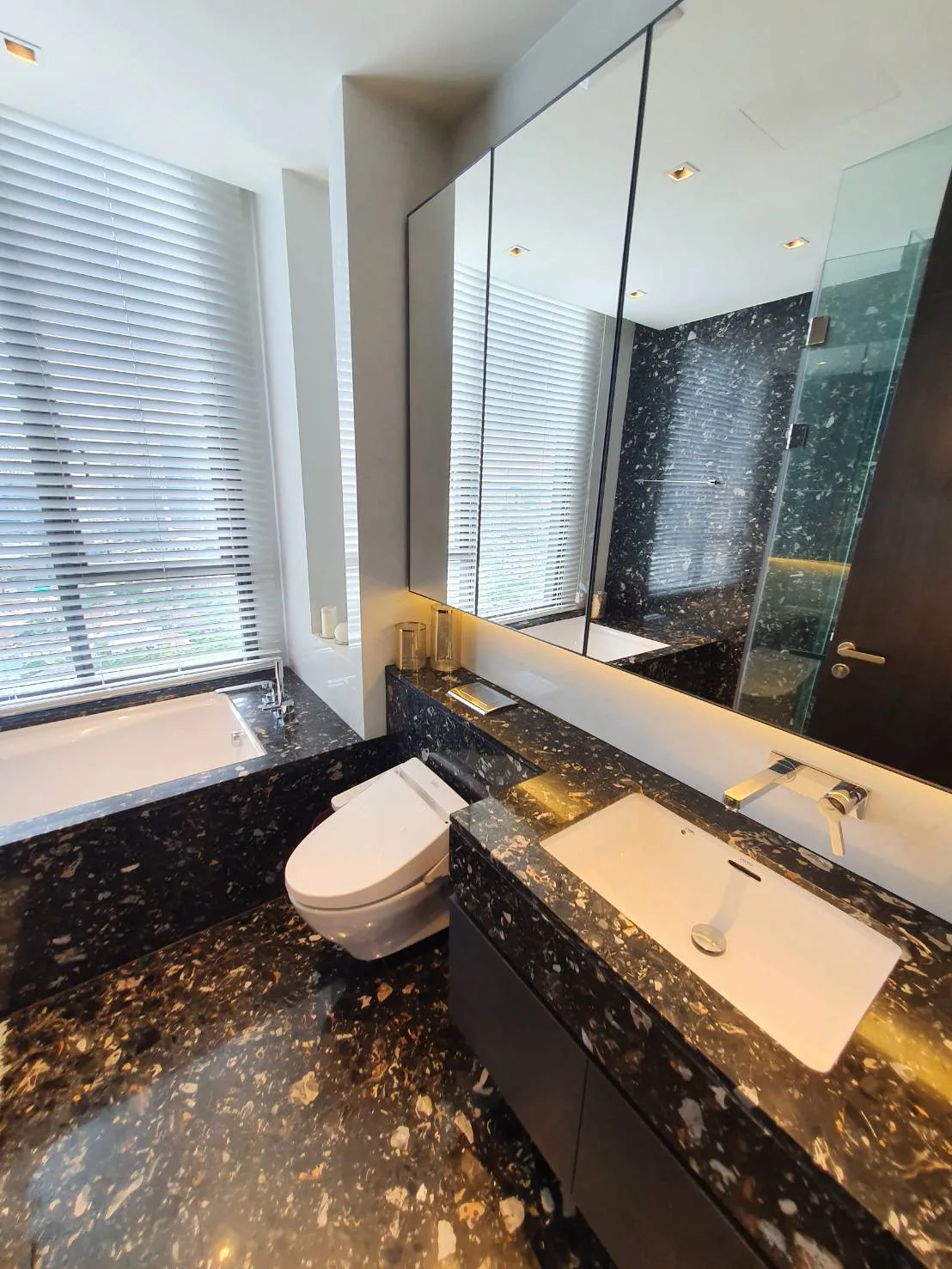 Property photos for BEATNIQ Sukhumvit 32