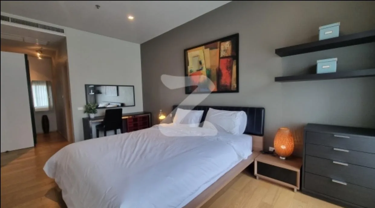 Property photos for Noble Refine
