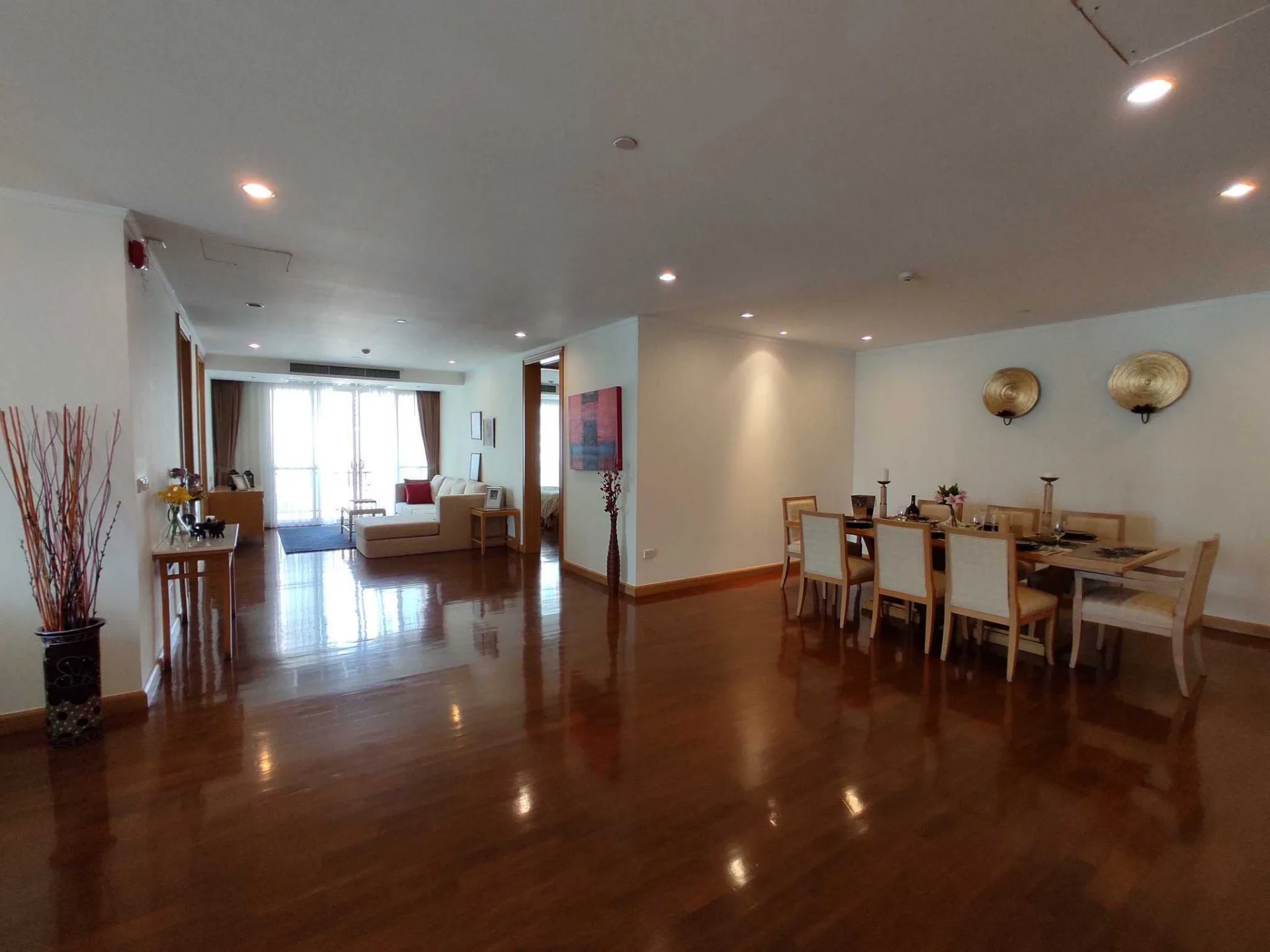 Property photos for Krungthep Thani Tower