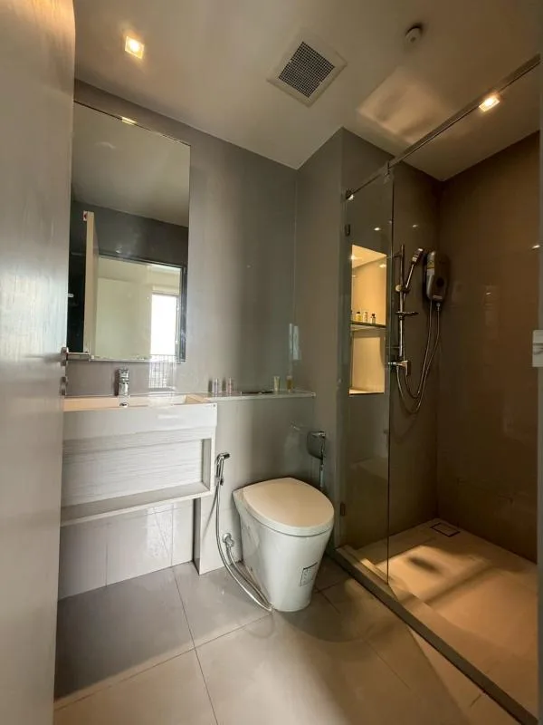Property photos for Whizdom Station Ratchada - Thapra