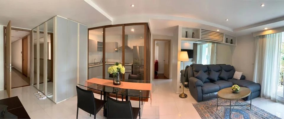 Property photos for Siri On 8