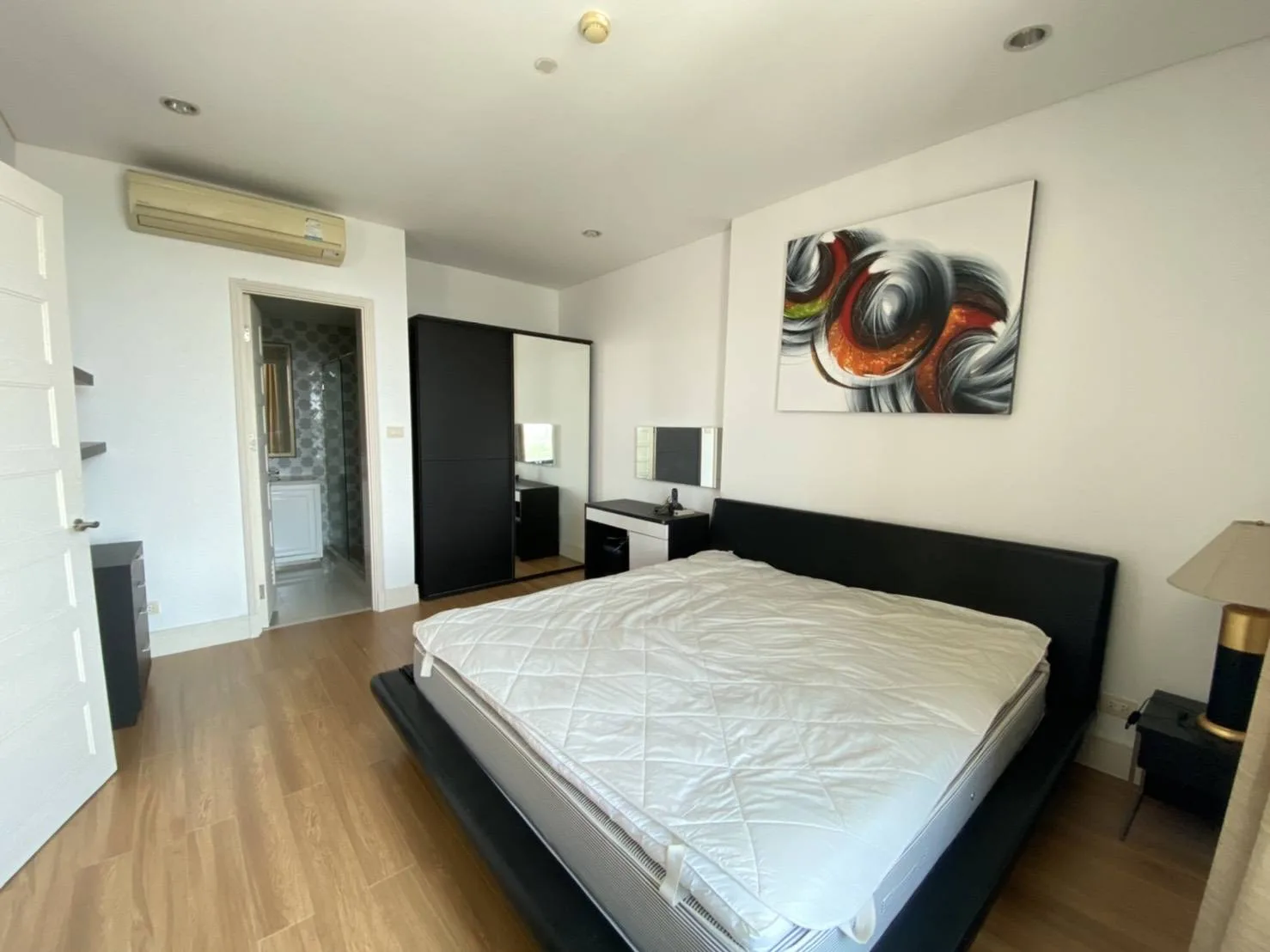 Property photos for Aguston Sukhumvit 22