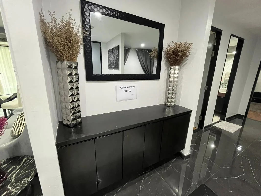 Property photos for Avenue 61