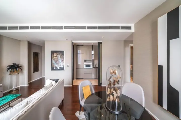 Property photos for The Diplomat 39