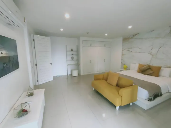 Property photos for Benviar Tonson Residence