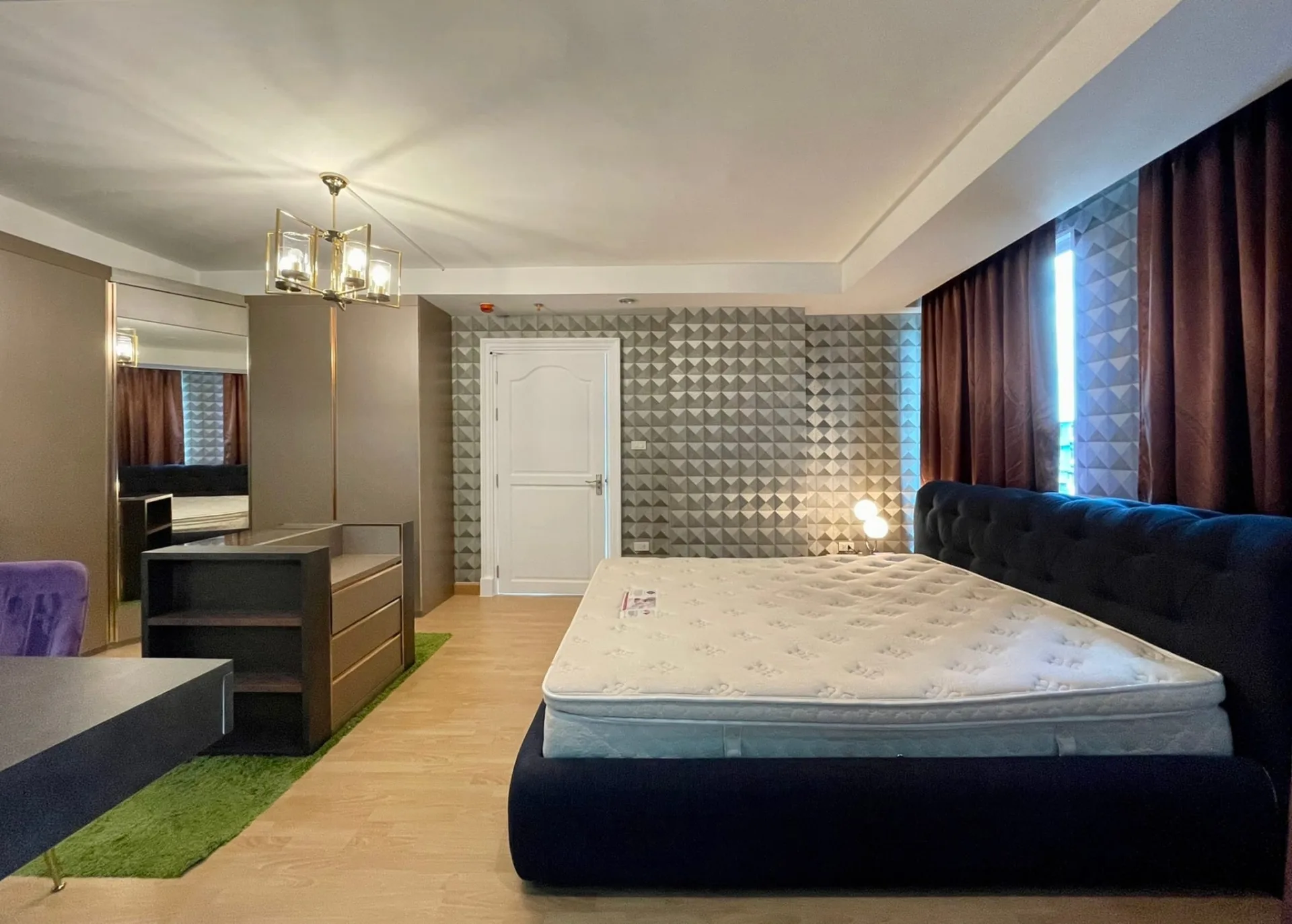 Property photos for Symphony Sukhumvit