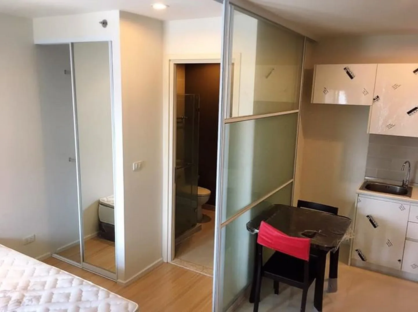 Property photos for Sense Phaholyothin