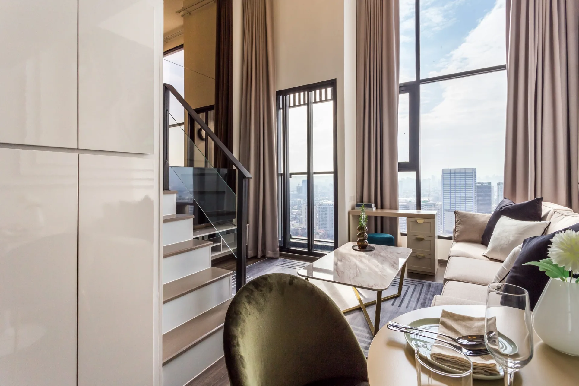 Property photos for Knightsbridge Space Ratchayothin