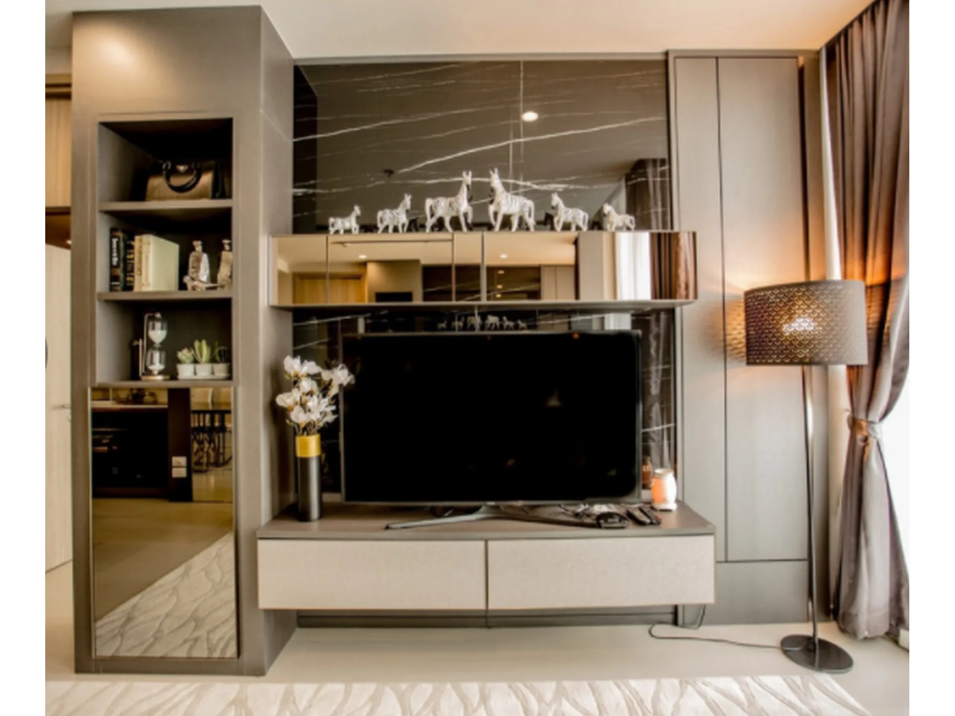 Property photos for Noble Ploenchit