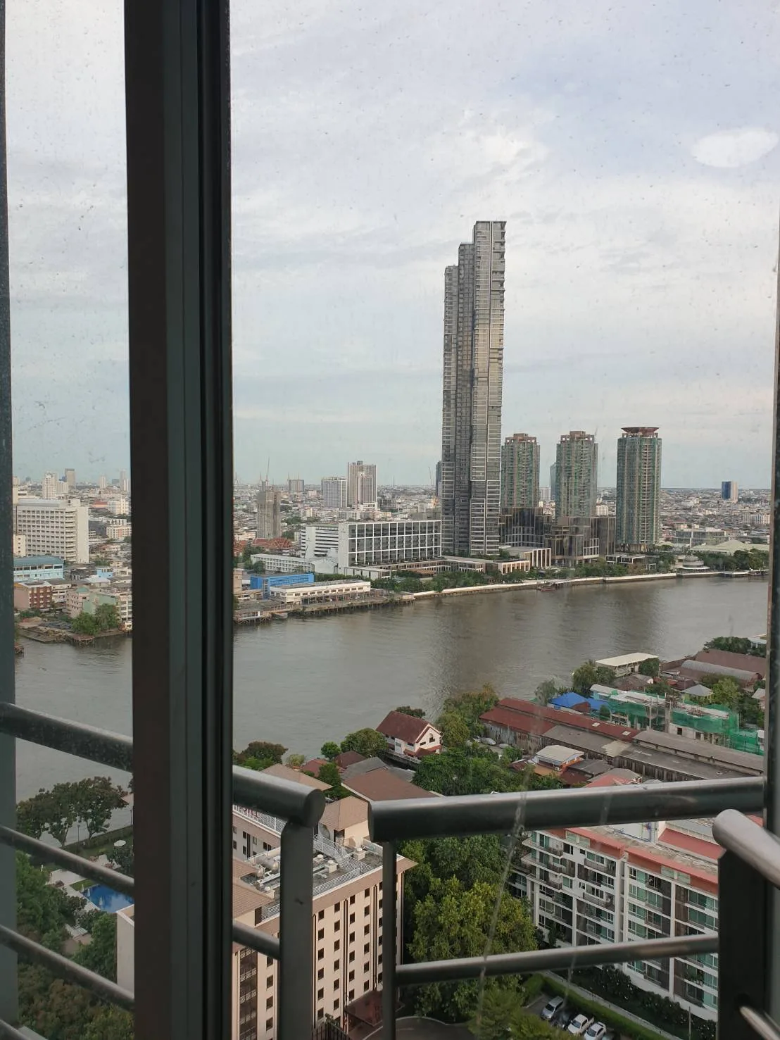 Property photos for Baan Sathorn Chaopraya