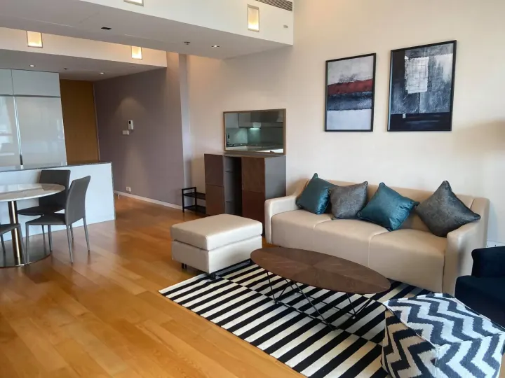 Property photos for The Met