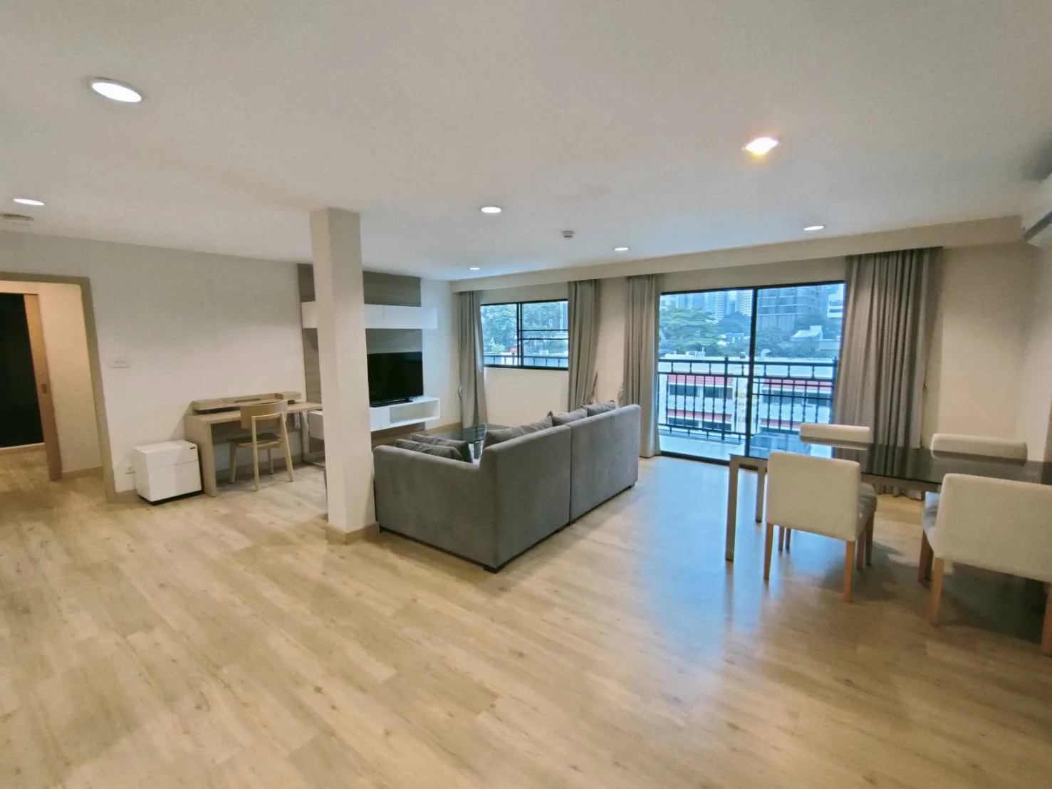 Property photos for Ploenruedee Residence