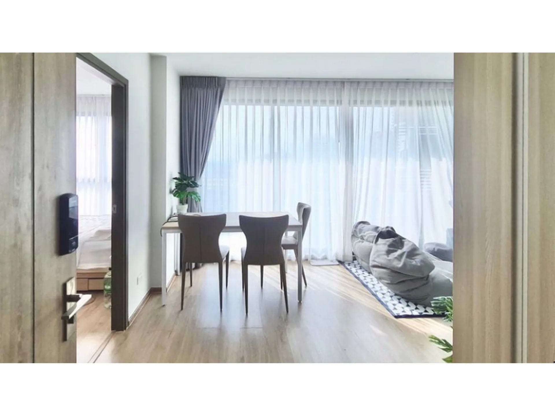 Property photos for IDEO O2
