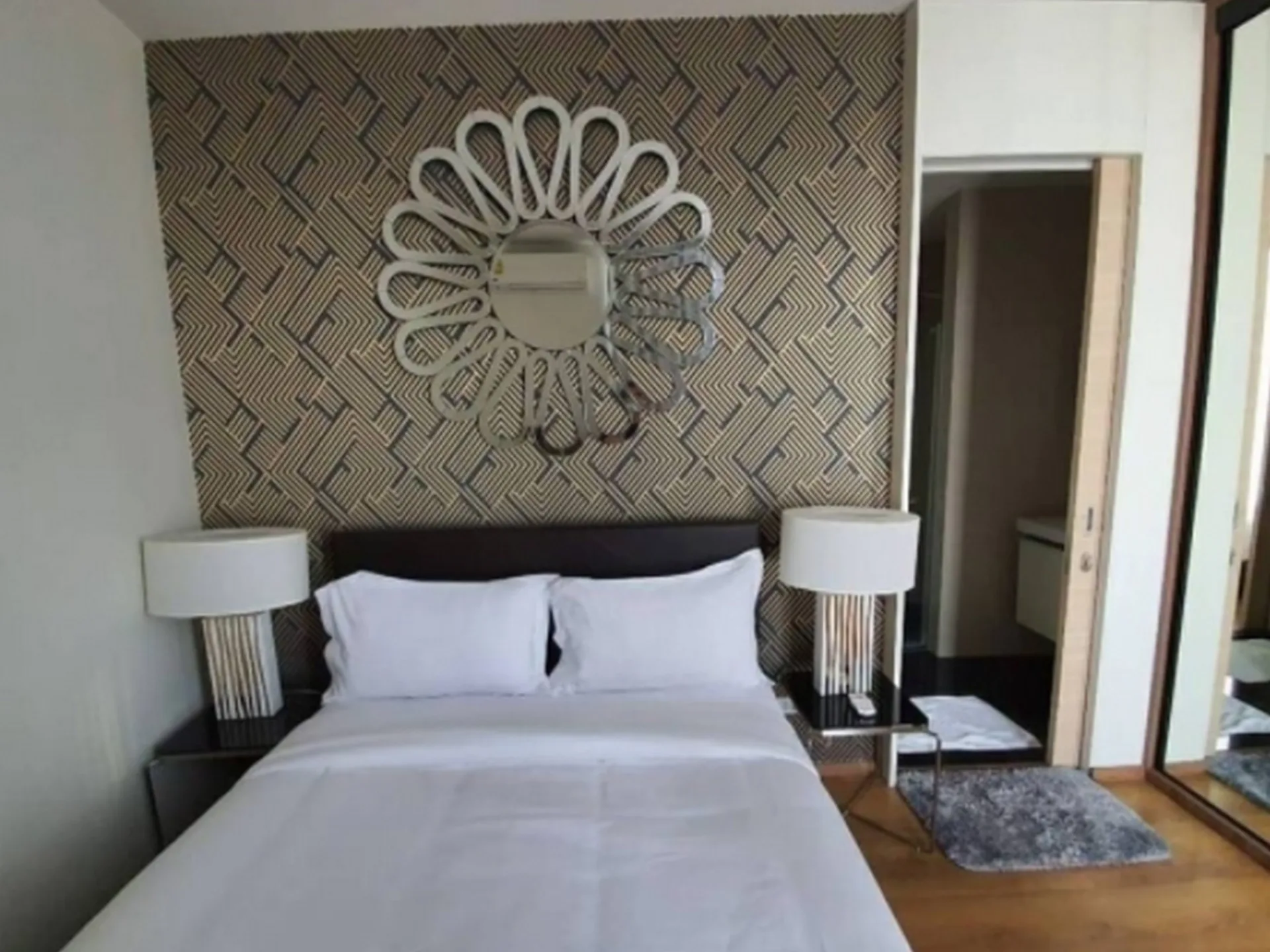 Property photos for Park Origin Phromphong