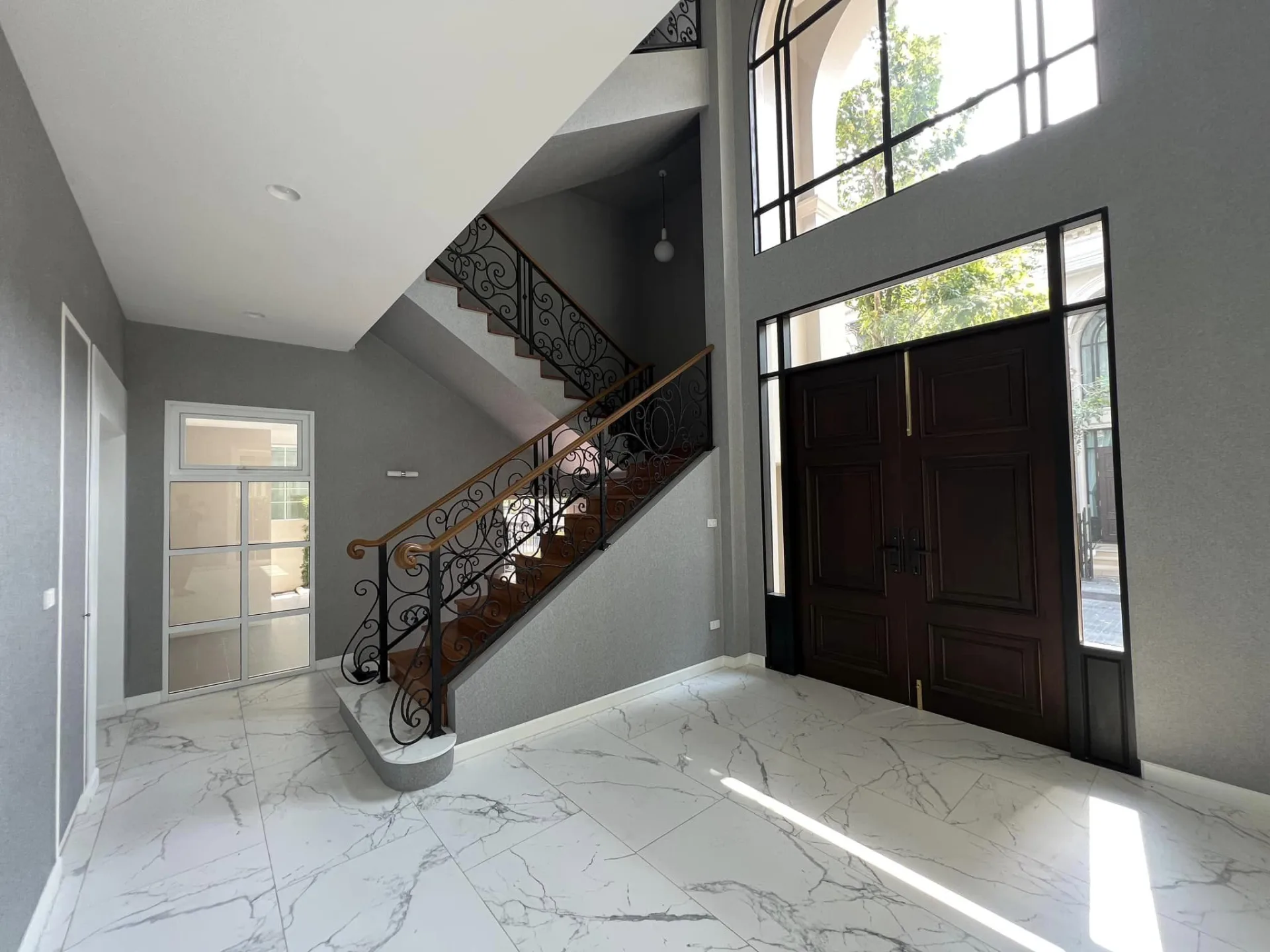 Property photos for Welton University, Rama 3