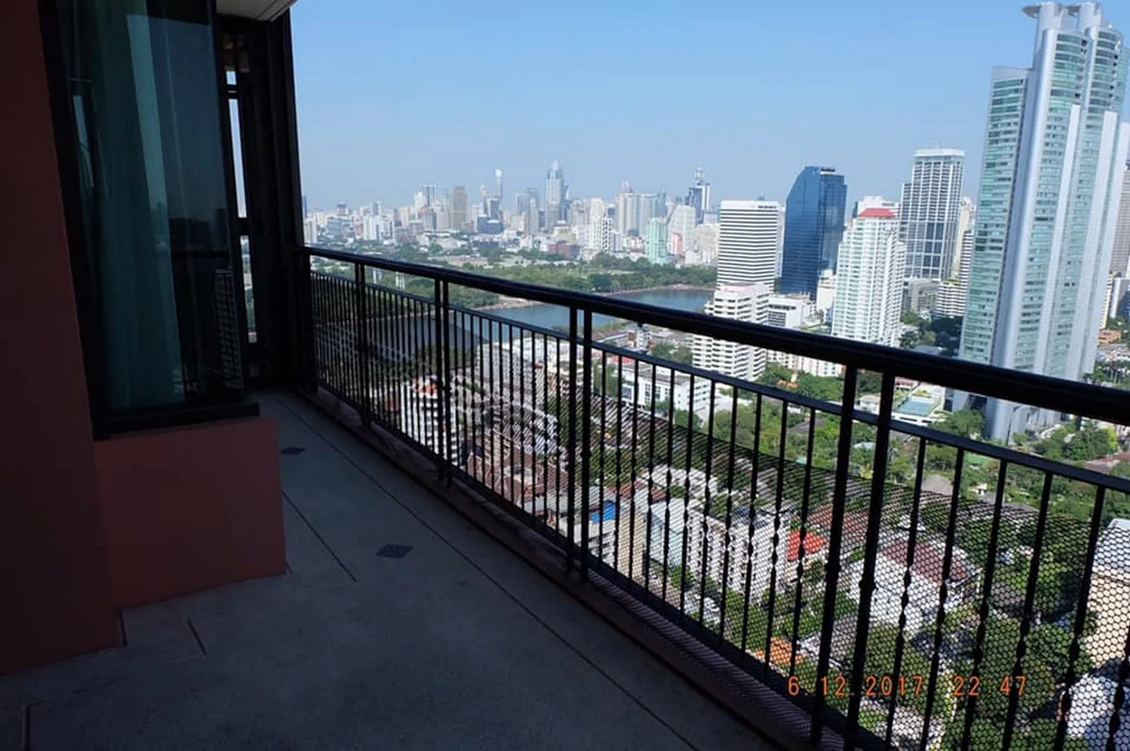 Property photos for Aguston Sukhumvit 22