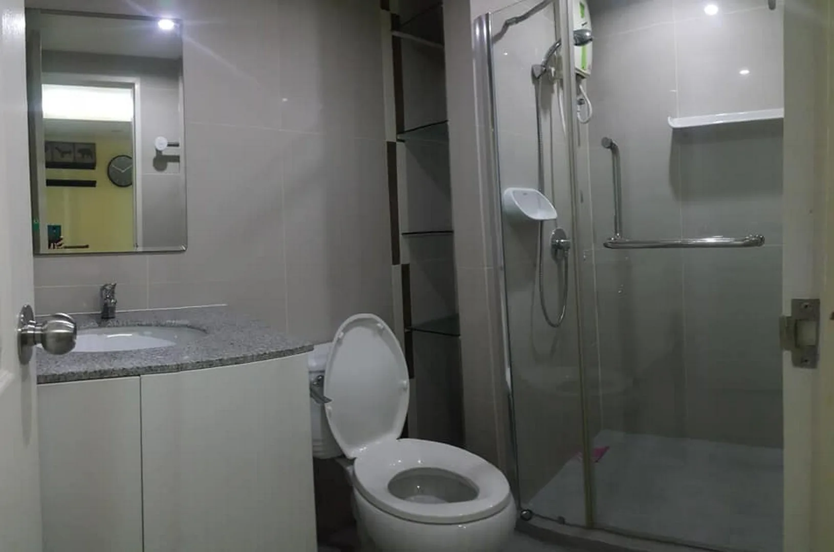 Property photos for Zenith Place  Sukhumvit 71