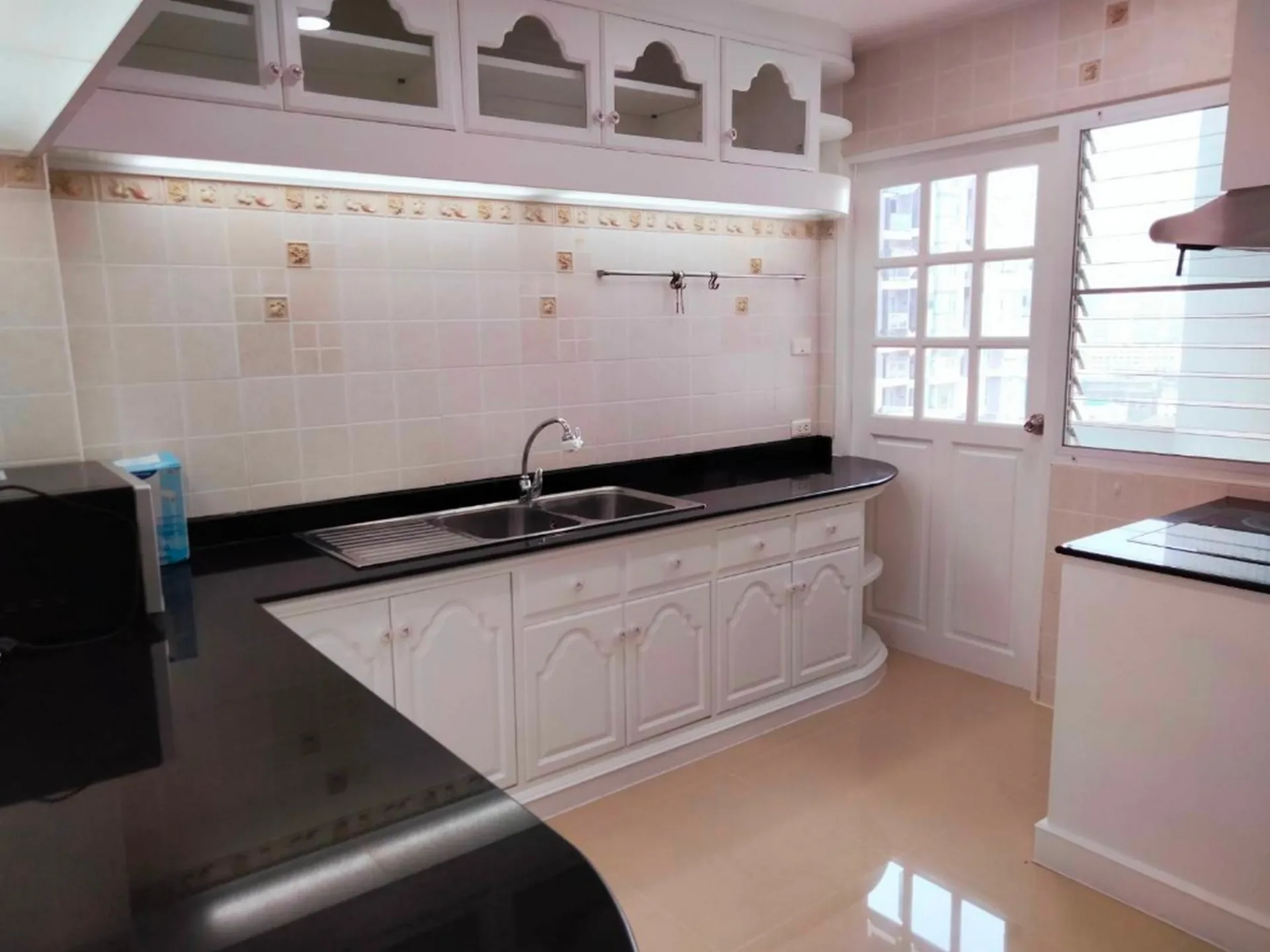 Property photos for Richmond Palace