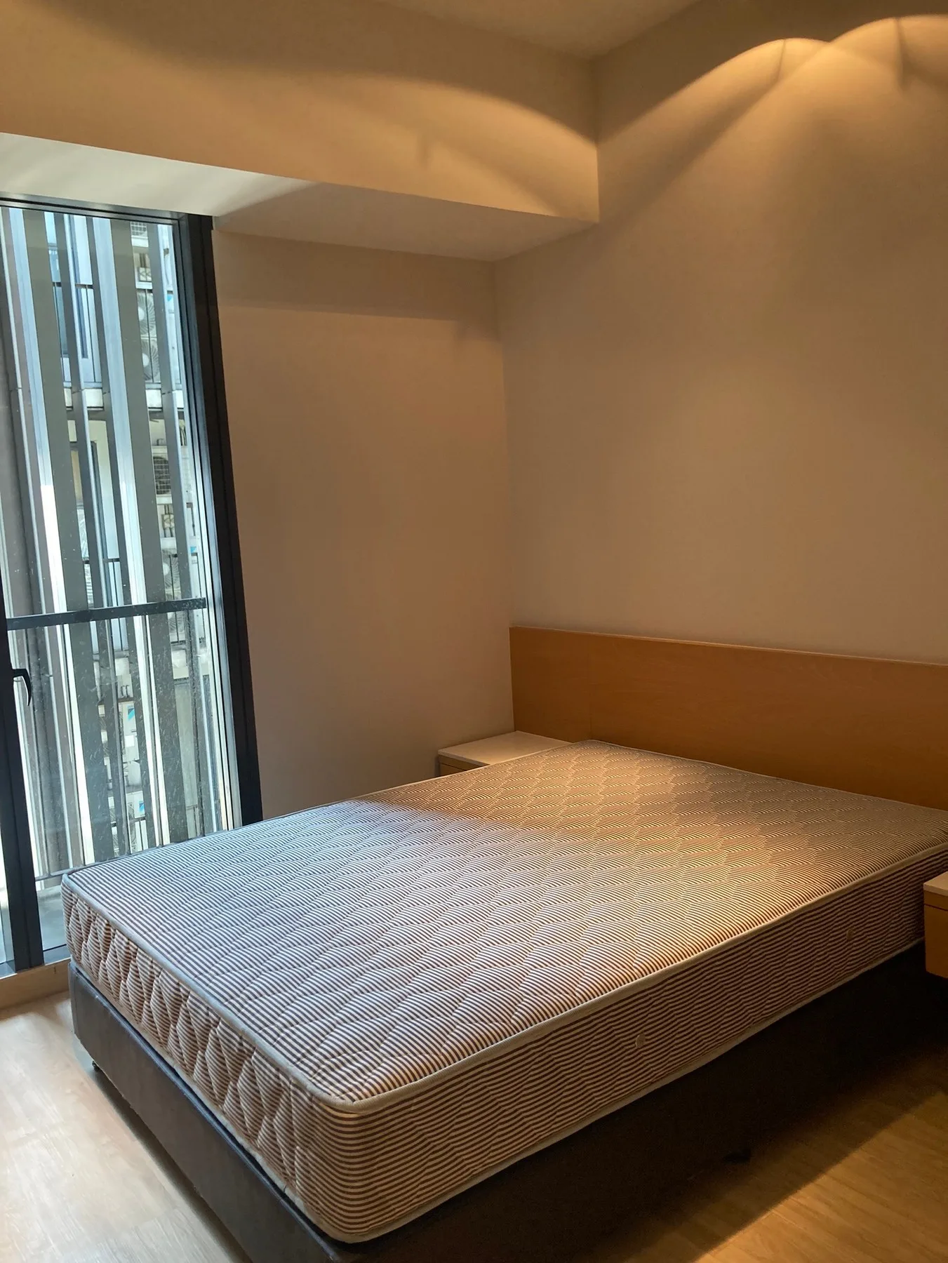Property photos for The Met