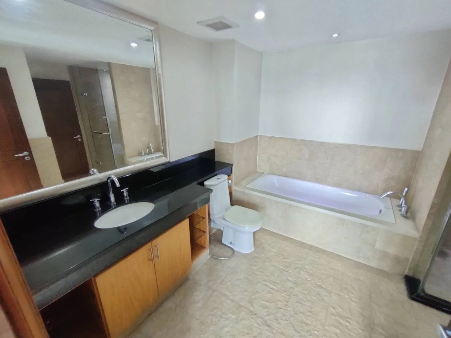 Property photos for Sky Villas Sathorn