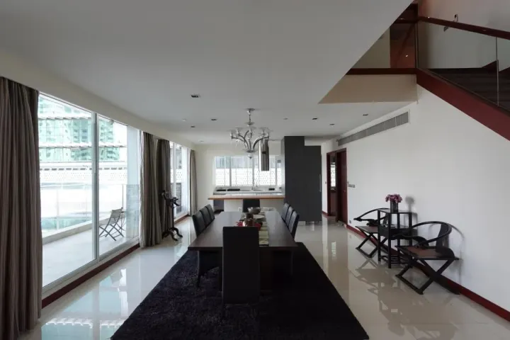 Property photos for Le Raffine Jambunuda Sukhumvit 31
