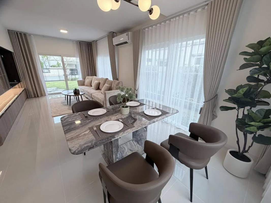 Property photos for Villaggio Srinakarin-bangna