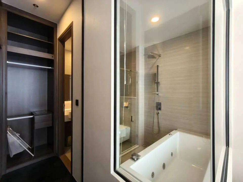 Property photos for Park Origin Thonglor