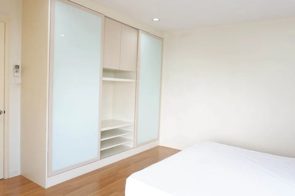Property photos for Lumpini Place Phahol - Saphankhwai