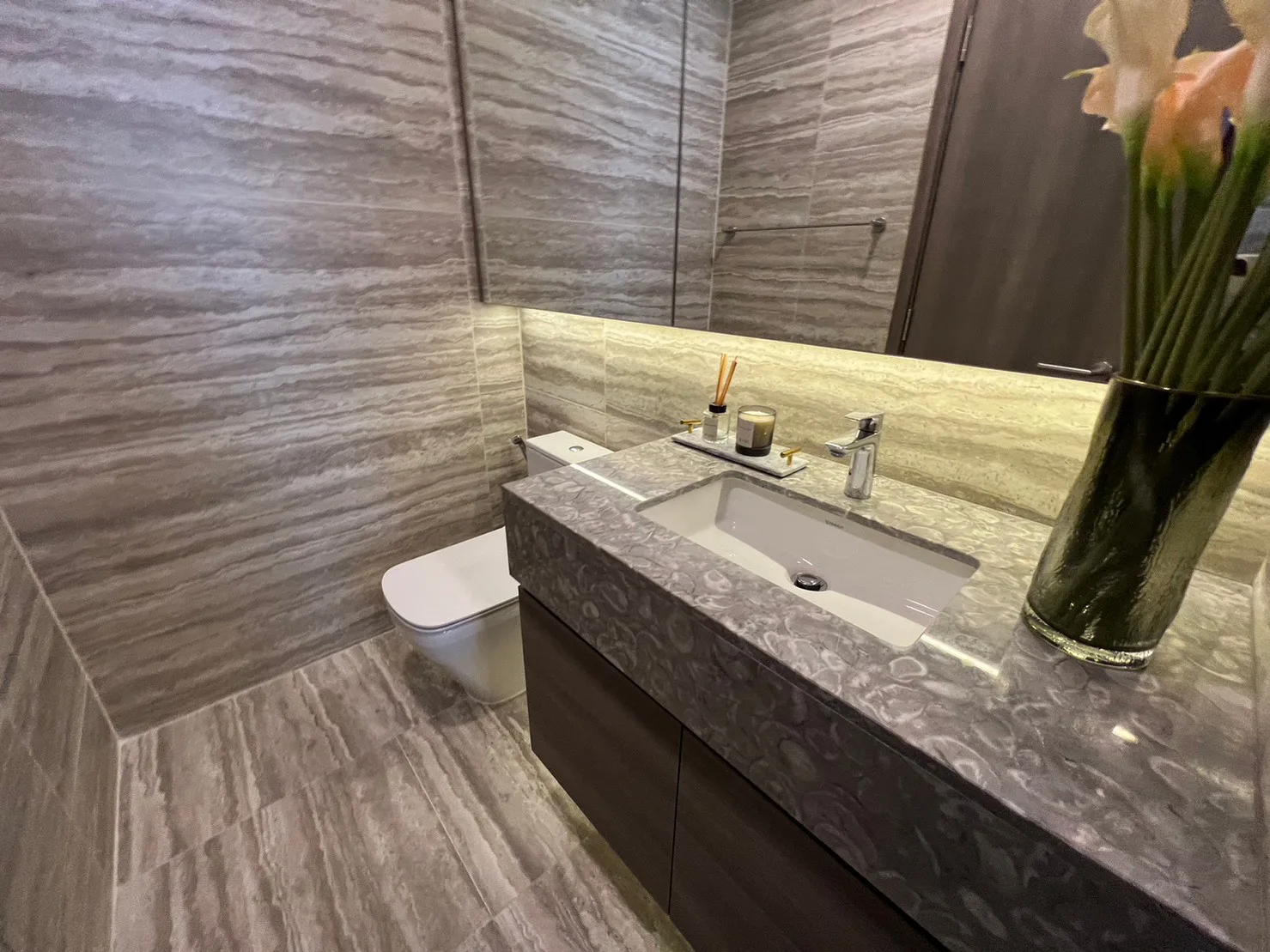 Property photos for Celes Asoke