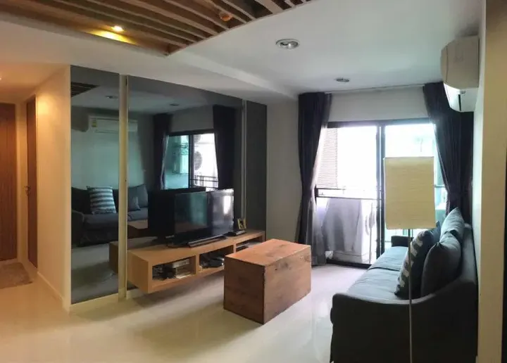 Property photos for Zenith Place Sukhumvit 42