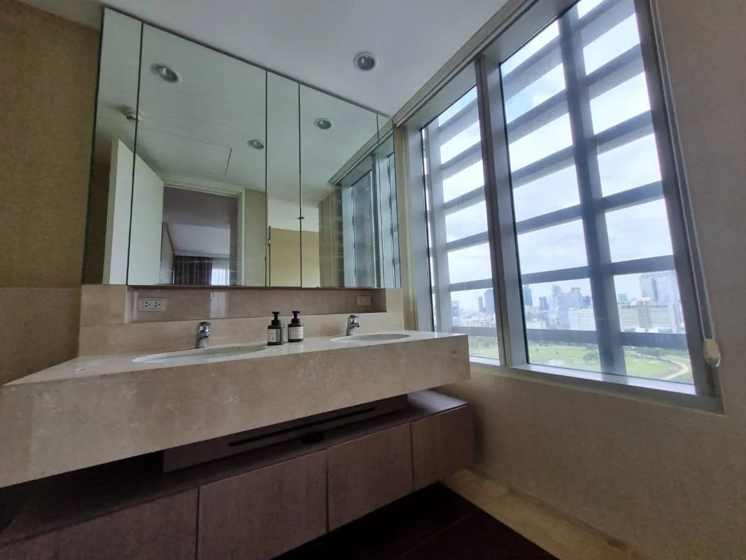 Property photos for 185 Rajadamri
