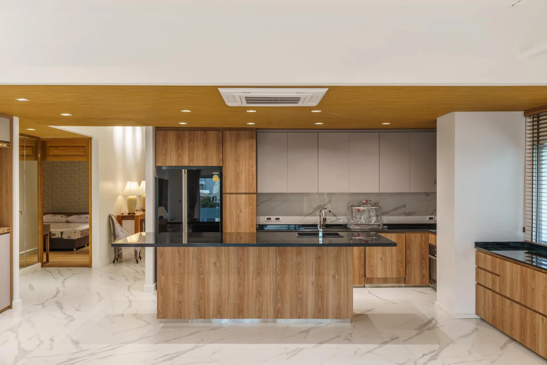 Property photos for 33 Tower