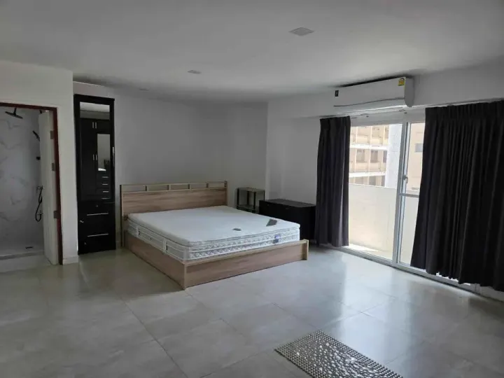 Property photos for La Maison Sukhumvit 22