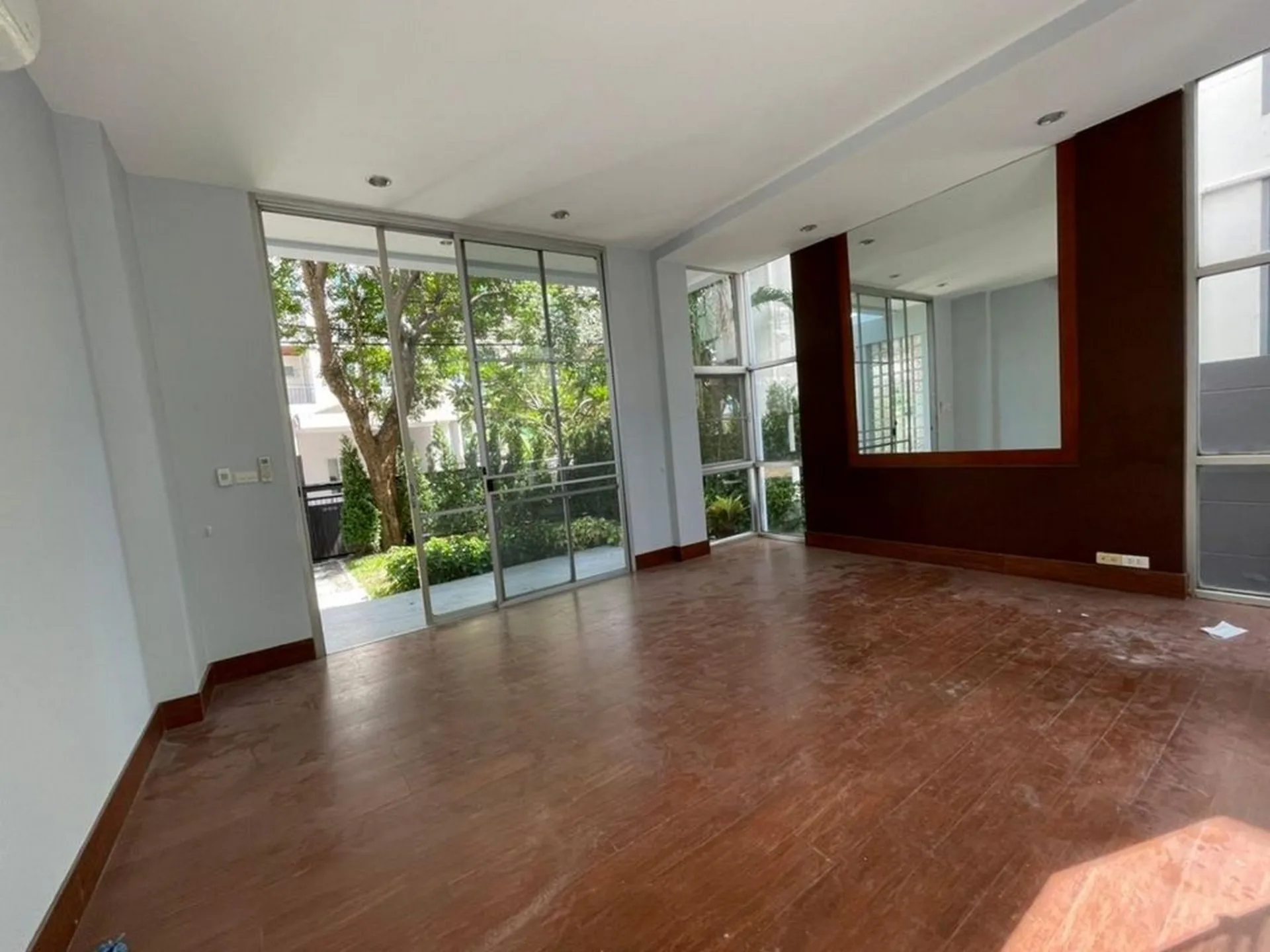 Property photos for Home Place Sukhumvit 71