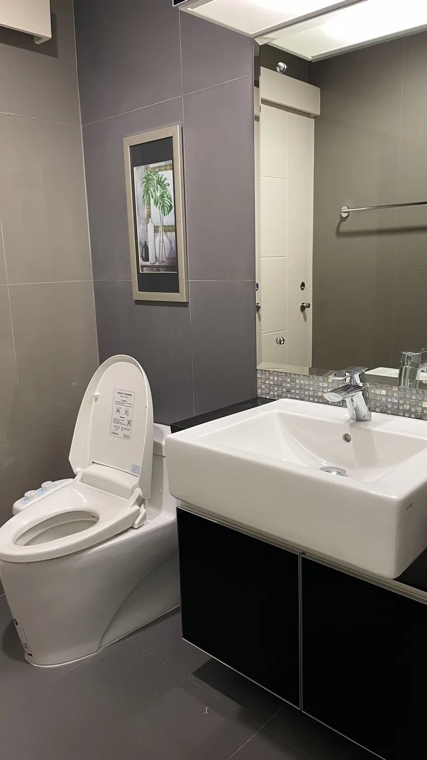 Property photos for The Crest Sukhumvit 34