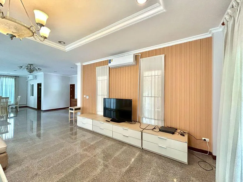 Property photos for Sittarom Regent Sukhumvit 105