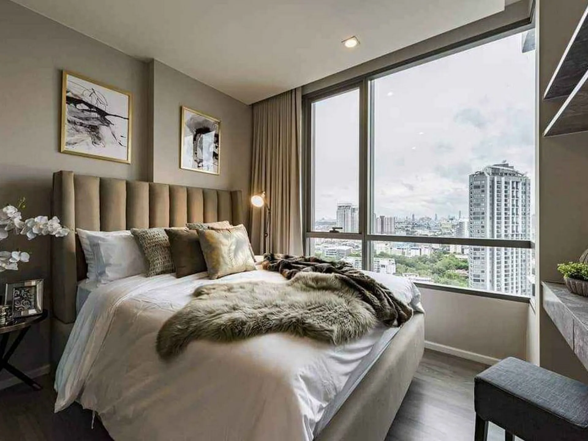 Property photos for The Room Sukhumvit 69